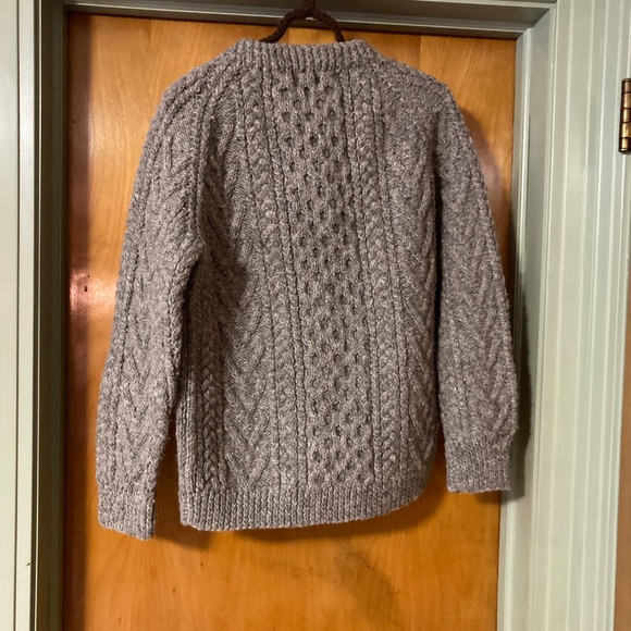 Abbey Knitwear Handmade Irish Wool Sweater Made in Clarenbridge Eire - Picture 3 of 6